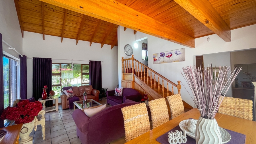 5 Bedroom Property for Sale in Glentana Western Cape